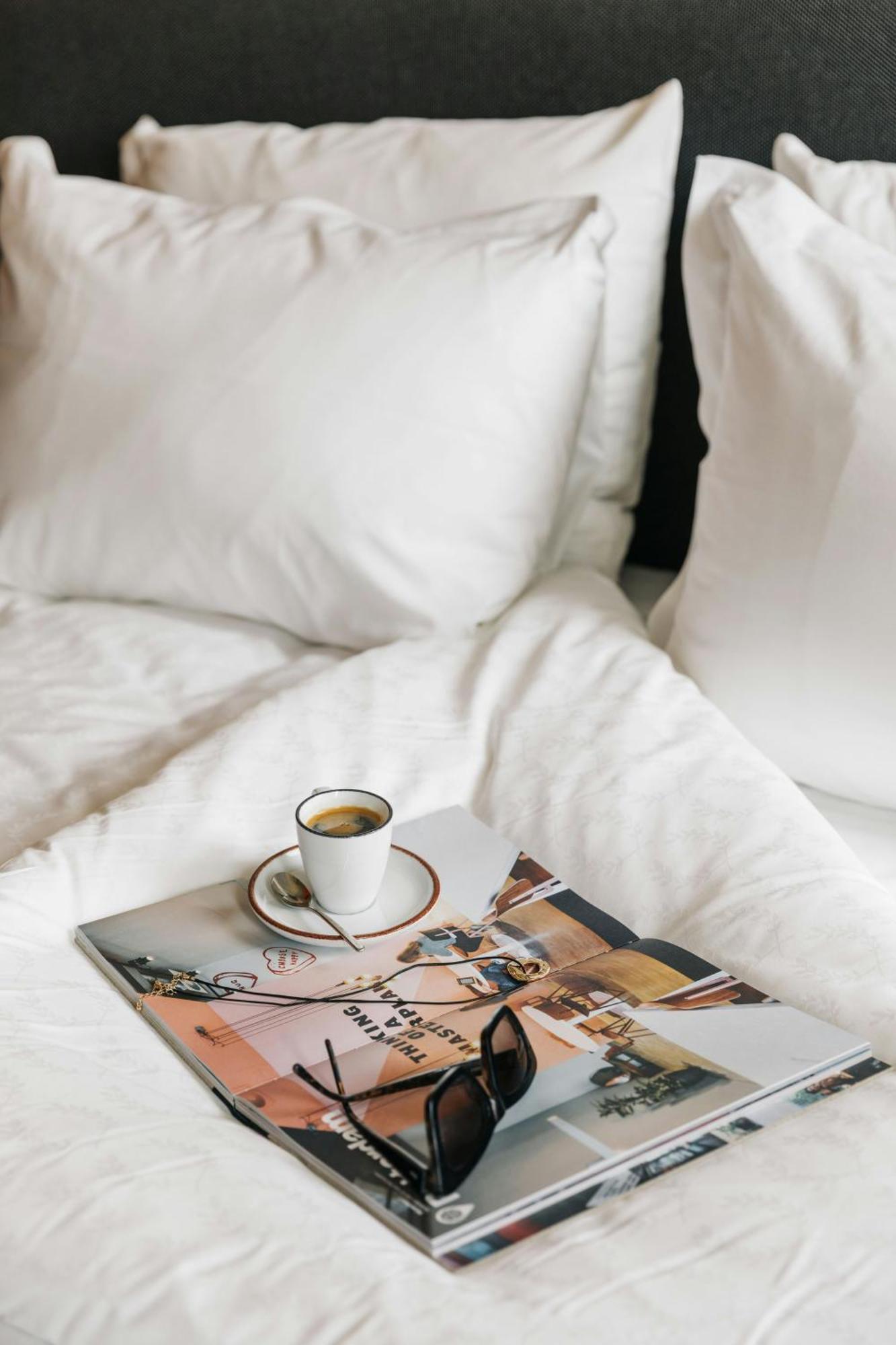 Deluxe Queen Room,1756698940:JPEG